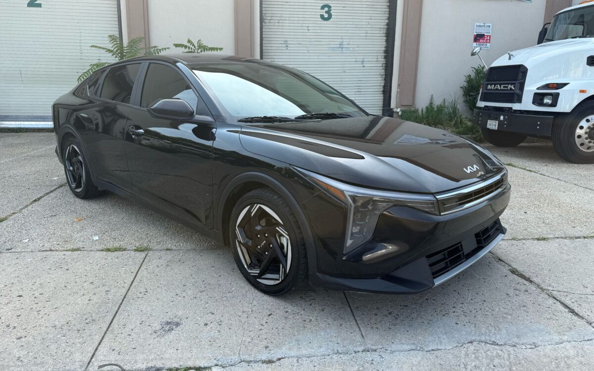 2025 Kia K4 EX's photo