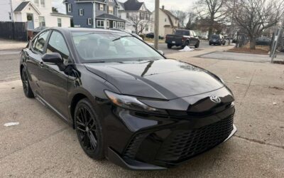 2025 Toyota Camry SE Hybrid