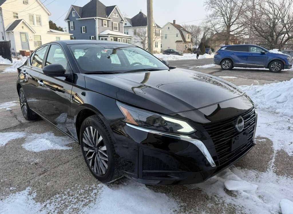 2025 Nissan Altima SV